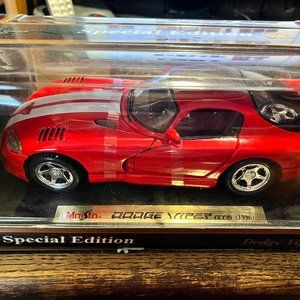 DODGE VIPER NEW SCALE MODEL DIE CAST